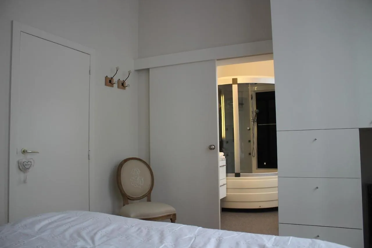 Suite Euphrosina Oostende Apartment Ostend